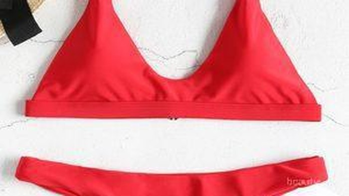 [FORUM] Ada yang suka pake bikini kalo di pantai?