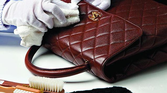 Ladies, Ini Dia Tips Merawat Tas Ransel Bahan Kulit Asli yang Perlu Kamu Tahu!