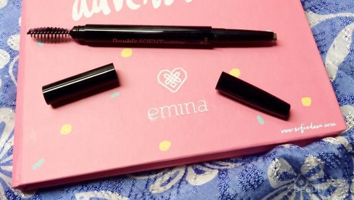 Rekomendasi 3 Produk Eyebrow Kosmetik Remaja untuk Membentuk Alis Rapi dan Natural