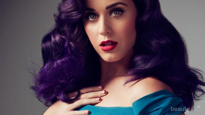 Yuk, Tiru Inspirasi Cat Rambut Warna Lavender Ala Penyanyi Katy Perry!