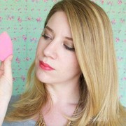 Jangan Salah! Ini Dia Cara Tepat Rawat Beauty Blender Agar Awet dan Tahan Lama!