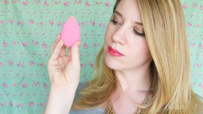 Jangan Salah! Ini Dia Cara Tepat Rawat Beauty Blender Agar Awet dan Tahan Lama!
