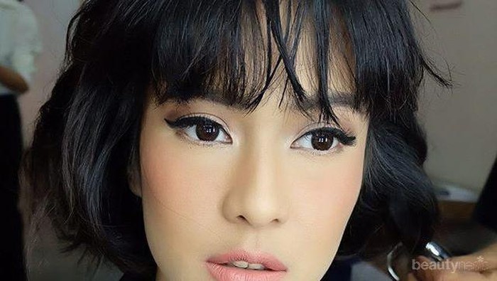Mau Potong Pendek ala Dian Sastro? Cek Serba-Serbinya di Sini!