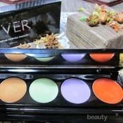 Mau Concealer Murah, Praktis dan Berkualitas? Coba Cream Face Concealer Ini Saja!