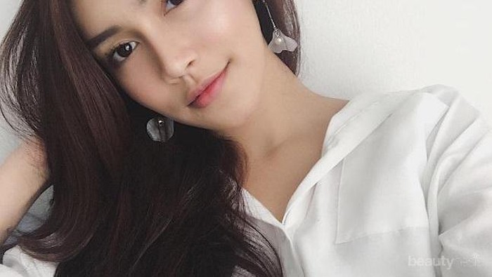 Fashion Style Si Hot Mama Melody Prima Ini, Bisa Menjadi Inspirasi Outfit Kamu Lho!