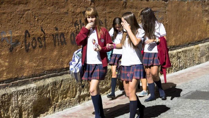 Yuk, Intip Uniknya Seragam Sekolah dari Berbagai Negara di Dunia Ini!