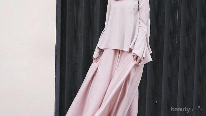 3 Inspirasi Menarik Padu Padan Rok Hijab Ala Selebgram Hijabers