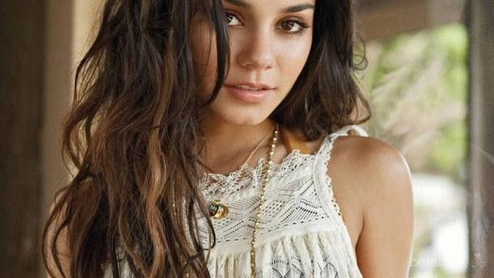 4 Hal yang  Harus Kamu Lakukan Agar Make Up Natural Terlihat Stunning di Kulit Wajah Gelap