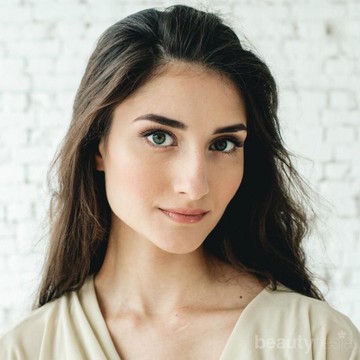 Jangan Lakukan 5 Kesalahan Sepele Ini Kalau Kamu Menginginkan Alis On Fleek Natural!