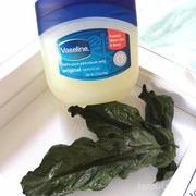 Selain Melembapkan, Ternyata Ini Manfaat Lain dari Vaseline Petroleum Jelly untuk Kecantikan