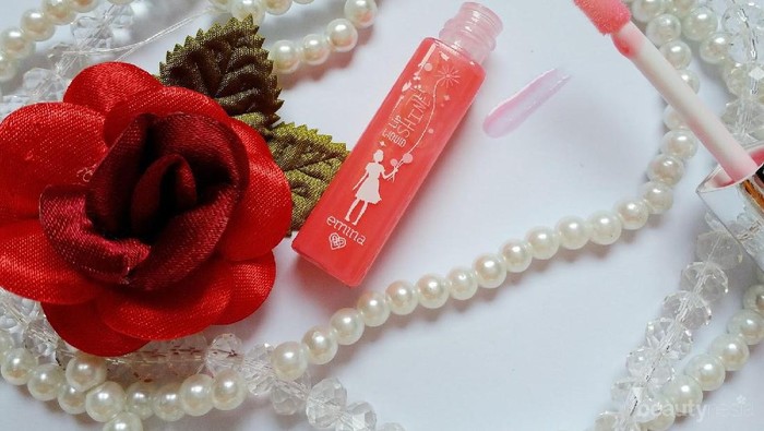 Wujudkan Bibir Cantik dan Segar Hanya dengan Glossy Lip Liquid Rp30 Ribuan ini!