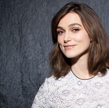 img-title Tak Perlu Minder dengan Ukuran Dada, 5 Selebritis Ini Tetap Tampil Stylish!