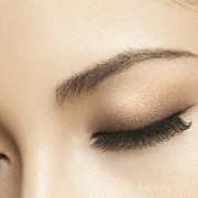 Hasil Eyeshadow Sempurna Bisa Kamu Dapatkan Hanya dengan 3 Tips Simpel Ini!