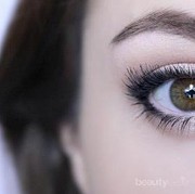 Tutorial Eyeliner Pensil untuk Daily Look yang Simpel dan Natural