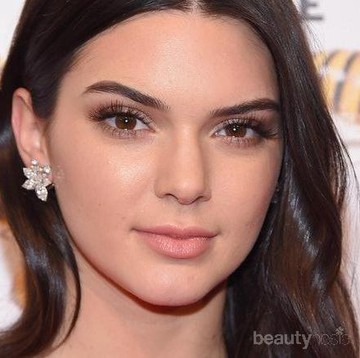 Yuk, Intip 8 Gaya Athleisure Super Cool Ala Kendall Jenner!
