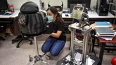 FOTO: Robot Ninja Thailand Pantau Pasien Virus Corona Rumah sakit di Thailand menggunakan robot ninja untuk membantu merawat pasien yang terinfeksi virus corona.