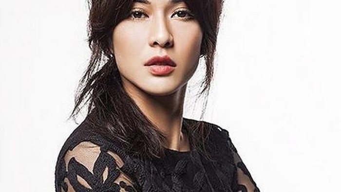 Pilihan Warna Lipstik Bagus Untuk Pemilik Kulit Kuning Langsat dan Terang