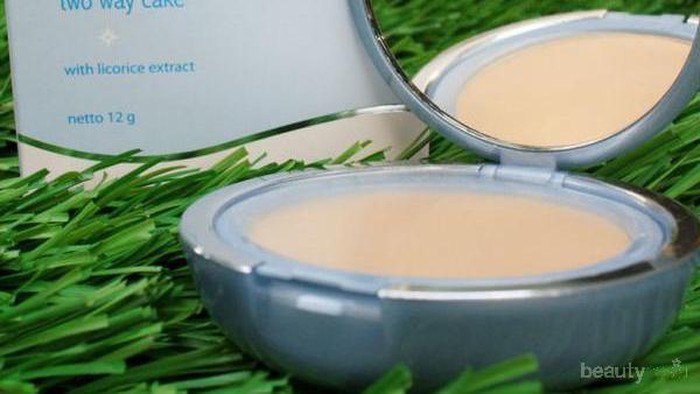 Ingin Kulit Cerah dan Mulus Tanpa Ribet? Coba Produk Two Way Cake Ini!