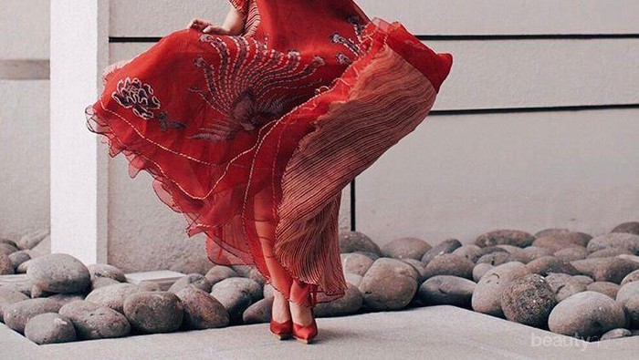 Ini Dia Gaya Mix and Match Batik ala Selebgram untuk Tampil Lebih Kece!