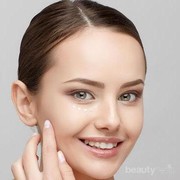 Cari Tahu Tips Meratakan Concealer yang Tepat Agar Wajah Mulus Sempurna!
