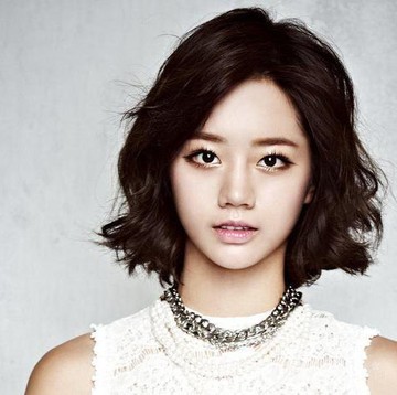 img-title Ini Dia Inspirasi 4 Gaya Rambut Bob Sebahu Agar Kamu Tambah Kece