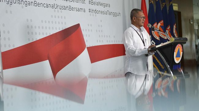 DATA TERKINI KASUS POSITIF COVID-19 Juru Bicara Pemerintah untuk Penanganan COVID-19 Achmad Yurianto memberikan keterangan pers di Graha BNPB, Jakarta, Kamis (19/3/2020). Berdasarkan data pemerintah hingga Kamis (19/3), jumlah kasus positif COVID-19 mencapai 309 kasus di 16 provinsi se-Indonesia, sementara jumlah pasien sembuh mencapai 15 orang dan kasus meninggal dunia mencapai 25 orang. ANTARA FOTO/Aditya Pradana Putra/wsj.