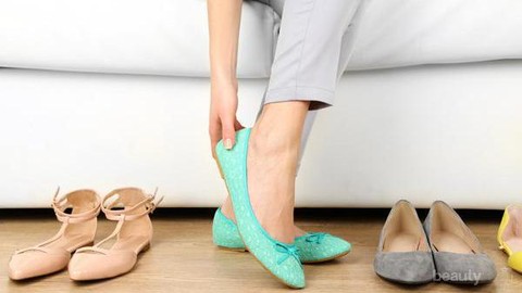 Tips Memilih Flat Shoes Yang Pas Dan Nyaman Di Kaki Untuk Sehari Hari Tips Memilih Flat Shoes Yang Pas Dan Nyaman Di Kaki Untuk Sehari Hari