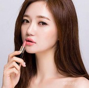 Rekomendasi Lipstick Warna Peach Milik Lokal yang Bisa Membuat Kamu Pede Memakainya!