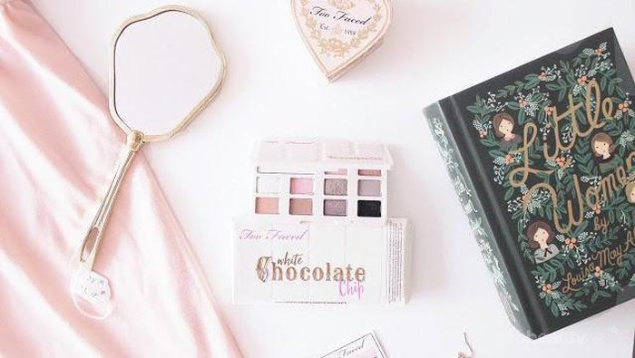 Eyeshadow Palette Beraroma Cokelat yang Membuat Tampilan Mata Fresh & Cantik Natural