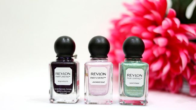 Penasaran dengan Cat Kuku Revlon  yang Memiliki Banyak 