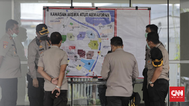 Dari 10 unit bangunan di Wisma Atlet, empat tower digunakan sebagai RS Darurat yakni tower 1, 3, 6, dan 7. Empat tower itu dibagi menjadi tiga zona.