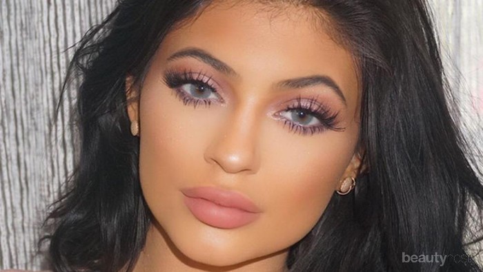 4 Lipstick Nude Lokal Terbaik Ini Akan Bikin Penampilanmu Tetap Fresh