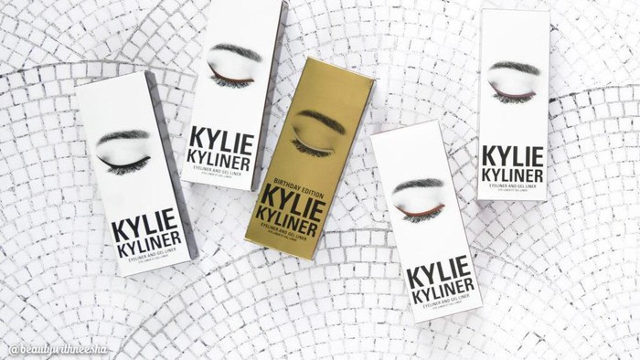 Buat Eyeliner Lebih Mudah dengan KYLINER! Eyeliner Kit Terlengkap dari Kylie Cosmetics