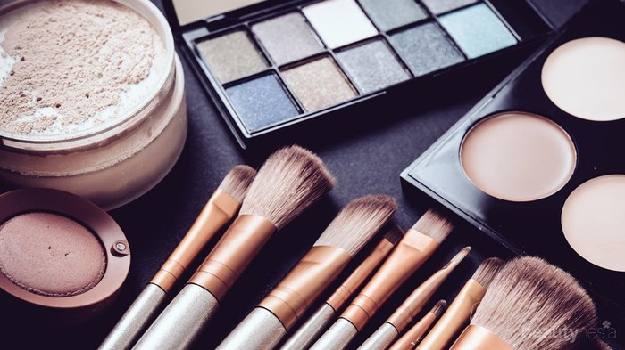 Mencari Tempat Belanja Makeup Online Yang Murah dan Terpercaya? Intip 4 Online Shop Ini!