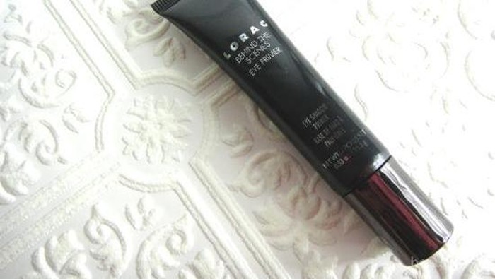 Ingin Eyeshadow Tidak Mudah Pudar? Coba Eye Primer yang Bagus Ini Saja!