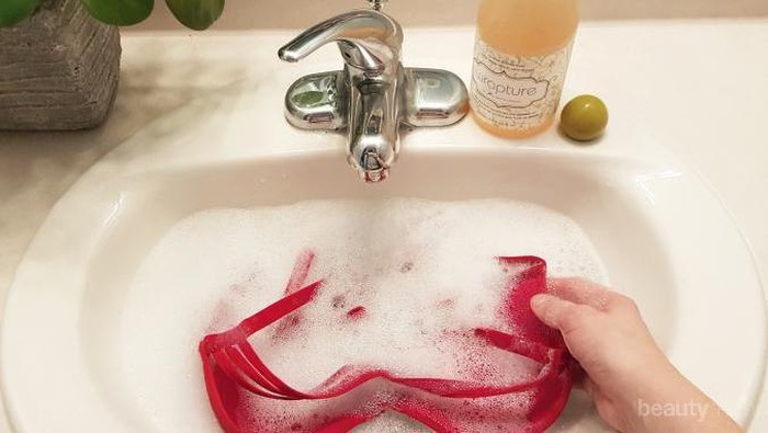 Ini Rahasianya Agar Bra Tetap Awet Walau Sering Dicuci Pakai Tangan