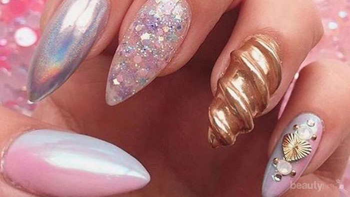 Setelah Unicorn Lips, Unicorn Nails Berikut Ini Dijamin Bikin Kamu Gemas Saking Cantiknya