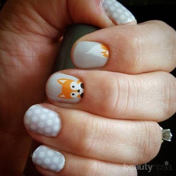 img-title Mulai dari Gambar Buah Hingga Hewan, Ini Dia Inspirasi Bentuk Nail Art Lucu untuk Sehari-hari!