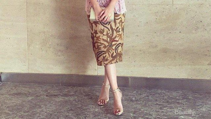 Tampil Anggun Tanpa Berlebihan di Kondangan dengan 3 Pilihan Outfit Ini