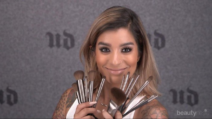 Tips Makeup untuk Kulit Berminyak dari MUA Urban Decay, Amanda Rodriguez