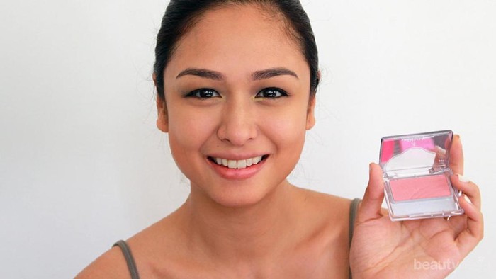Mencari Blush On Mungil yang Dilengkapi dengan Brush? Coba Cek Rekomendasi Ini!
