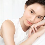 Tak Perlu Mahal! 2 Foundation Lokal Andalan Ini Mampu Membuat Wajahmu Cantik Natural