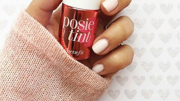 Buat Kamu Penggemar Makeup Natural, Lip and Cheek Tint Pink Ini Dapat Kamu Andalkan