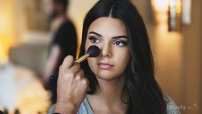 Rahasia Mendapatkan Hasil Foundation Sempurna Tanpa Patchy dan Tahan Lama di Wajah