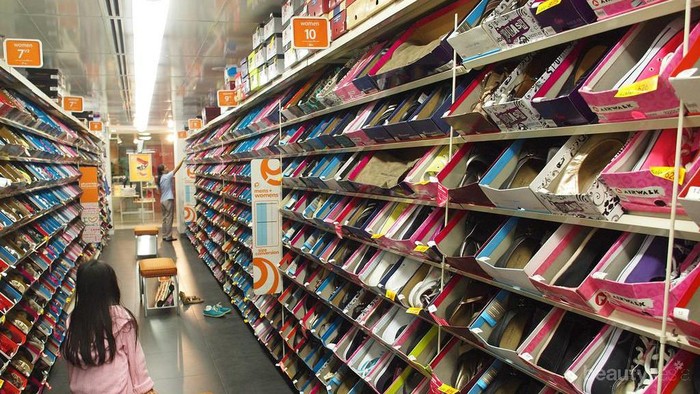 Cari Sepatu Murah yang Berkualitas? Cek Rekomendasi Tempat Belanja Ini!