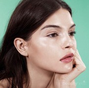 Tutorial Make Up Natural Anti Ribet untuk Kamu Si Wajah Oily!