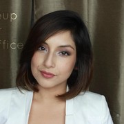 Mau Make Up Kamu Selalu Stunning Saat di Kantor? Jangan Lupa Terapkan Tips Ini!