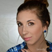 Makeup Simple 10 Menit untuk Kembali Ke Rutinitas Kuliah dan Kerja