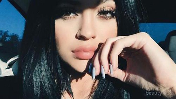 Inilah 4 Pilihan Lip Liner ala Kylie Jenner dengan Harga Mahasiswa