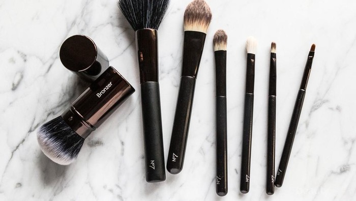 5 Brush Alternatif yang Bisa Kamu Temukan di Drugstore dengan Harga Miring (Bagian 1)